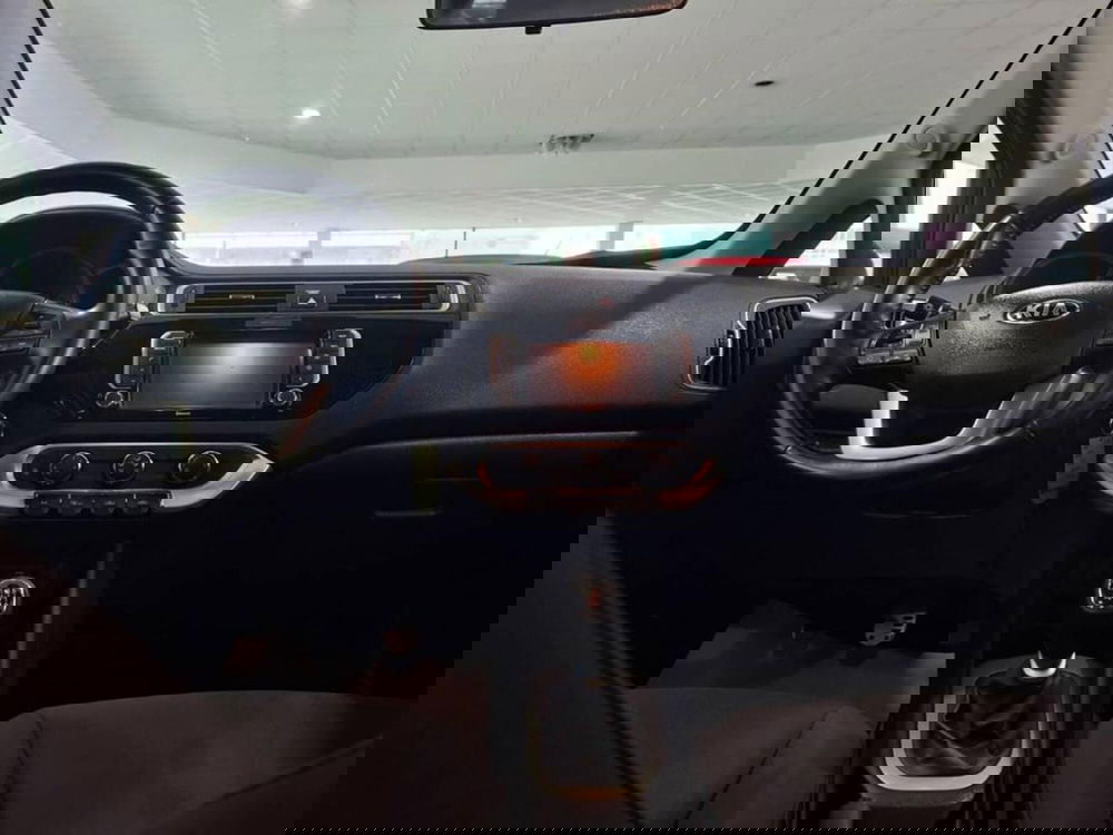 Kia Rio usata a Torino (12)