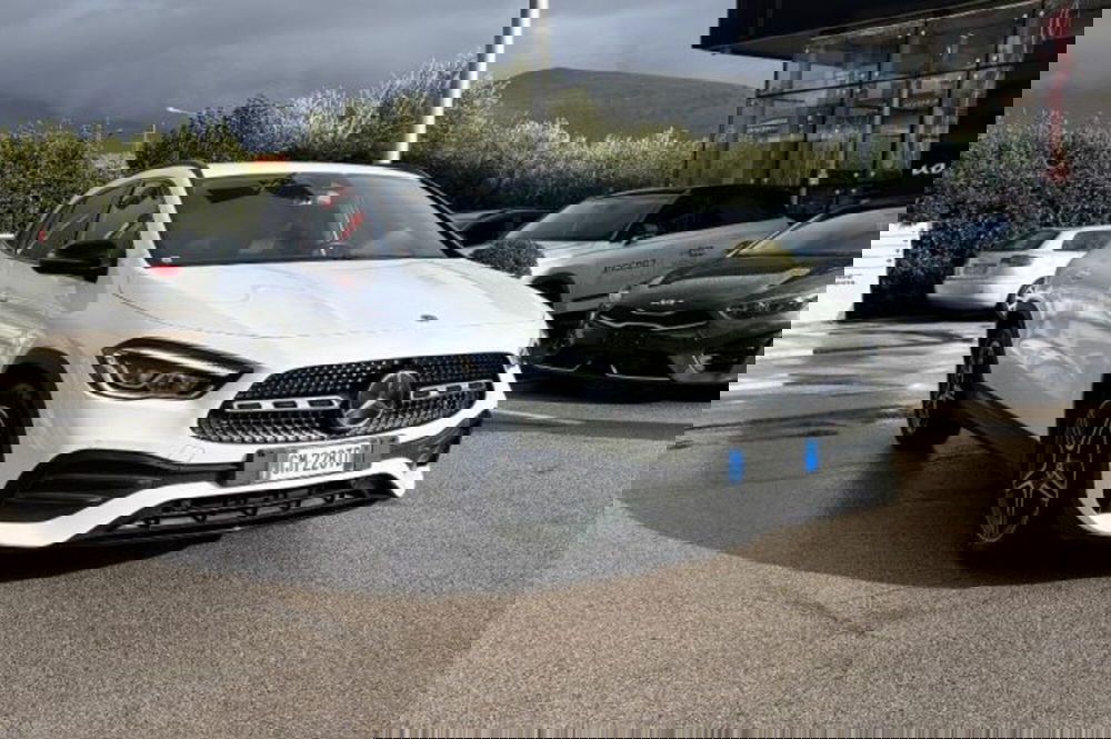 Mercedes-Benz GLA SUV usata a Latina