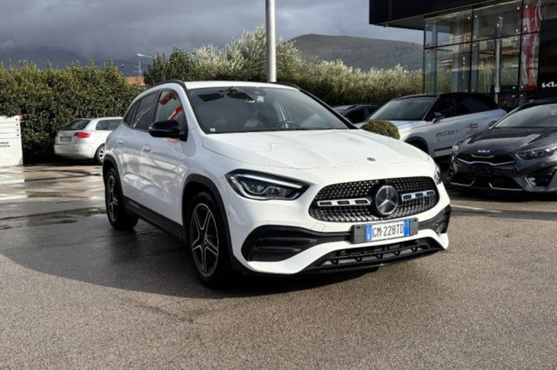 Mercedes-Benz GLA SUV usata a Latina