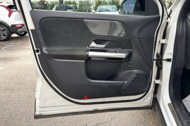 Mercedes-Benz GLA SUV usata a Latina (11)