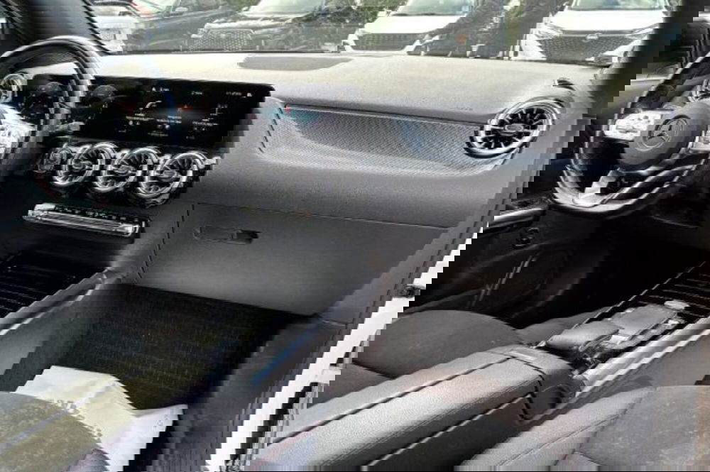 Mercedes-Benz GLA SUV usata a Latina (8)