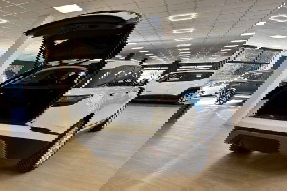 Land Rover Range Rover Velar usata a Latina (7)