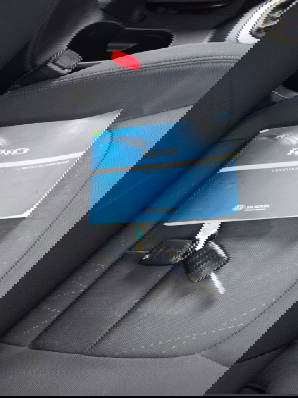 Kia Rio usata a Firenze (13)