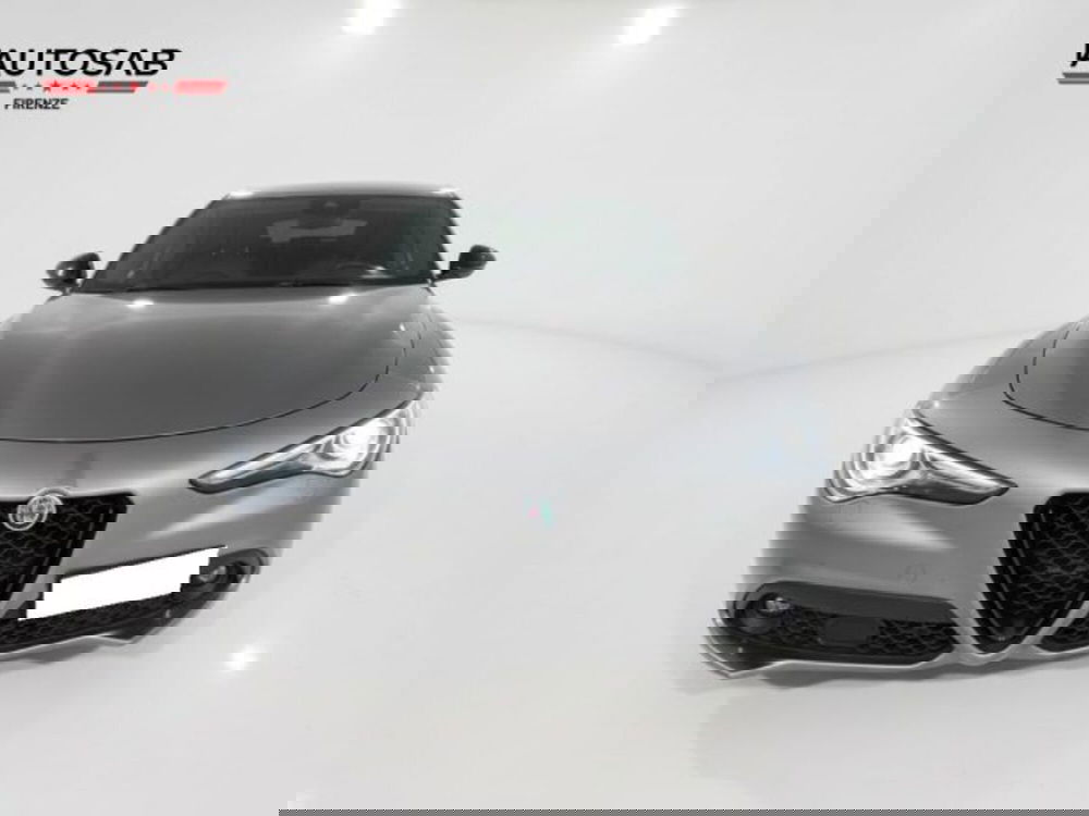Alfa Romeo Stelvio usata a Firenze (2)