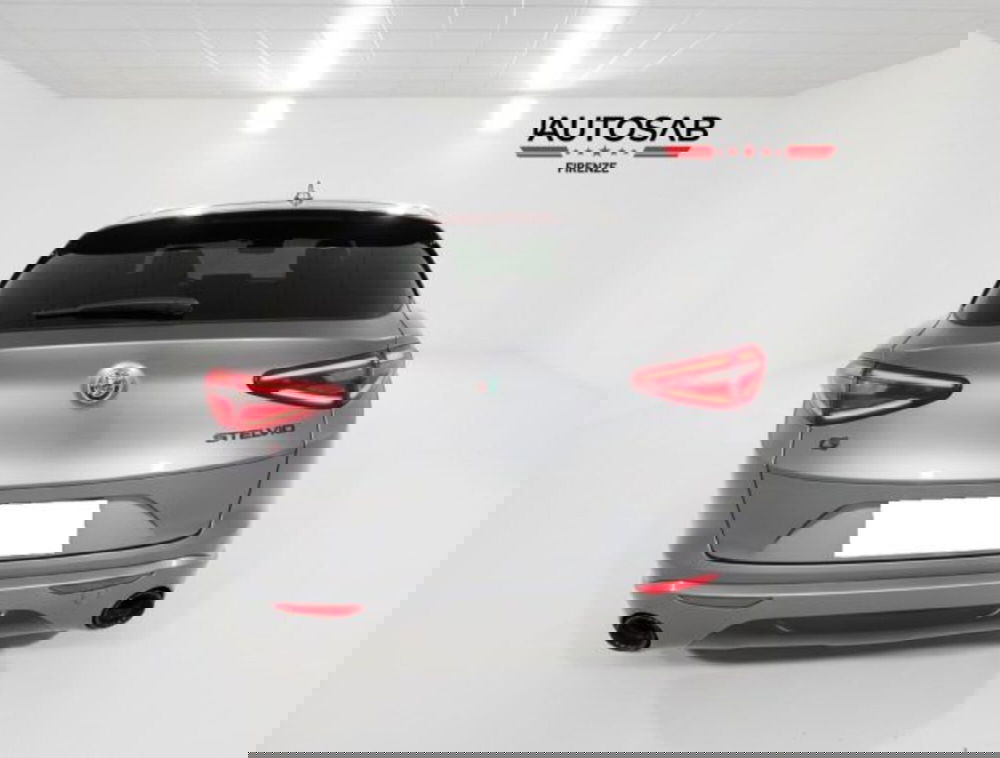 Alfa Romeo Stelvio usata a Firenze (6)