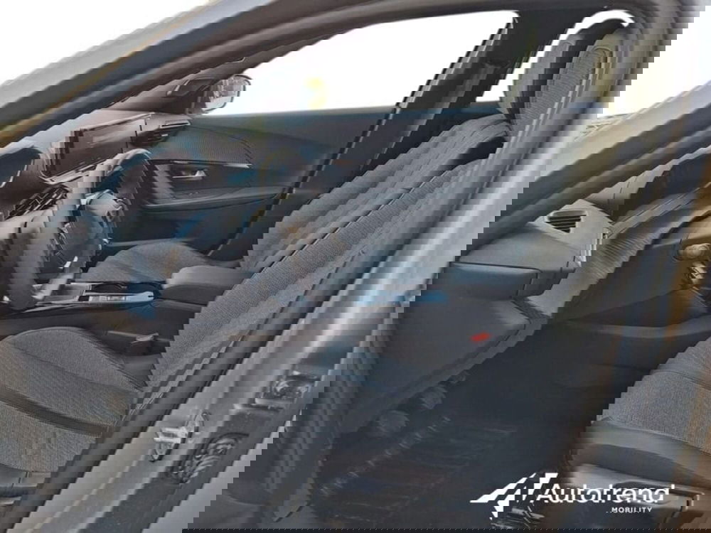 Peugeot 2008 usata a Lecce (5)