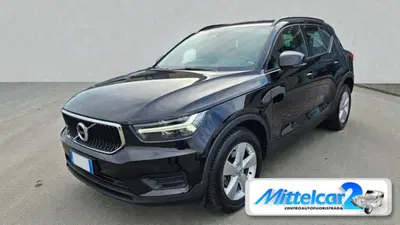 Volvo XC40 T2 Essential N1 del 2022 usata a Cassacco