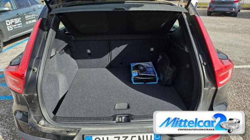 Volvo XC40 usata a Udine (12)