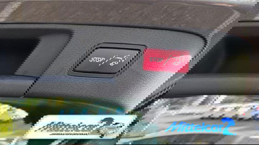 Mercedes-Benz GLA SUV usata a Udine (12)