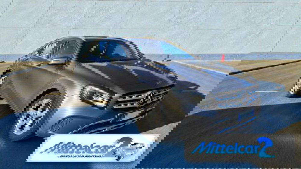 Mercedes-Benz GLA SUV usata a Udine (6)