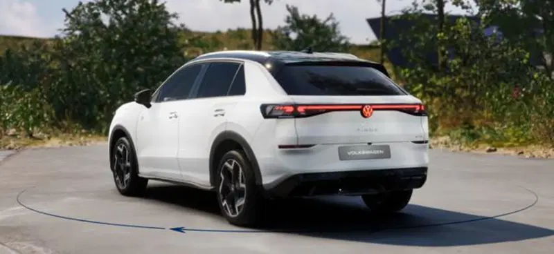 Volkswagen T-Roc nuova a Milano (6)