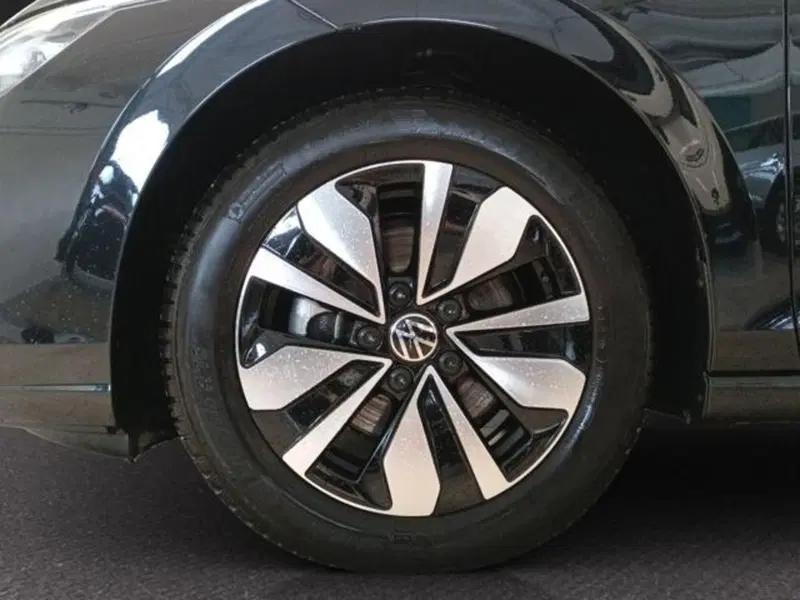 Volkswagen Golf usata a Milano (10)