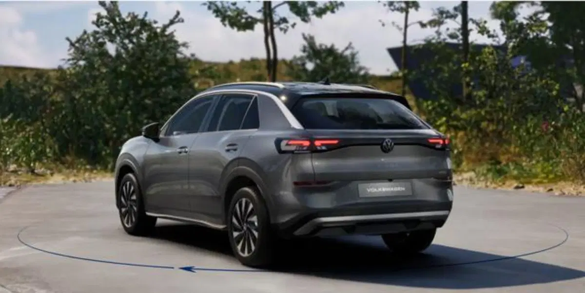 Volkswagen T-Roc nuova a Milano (2)