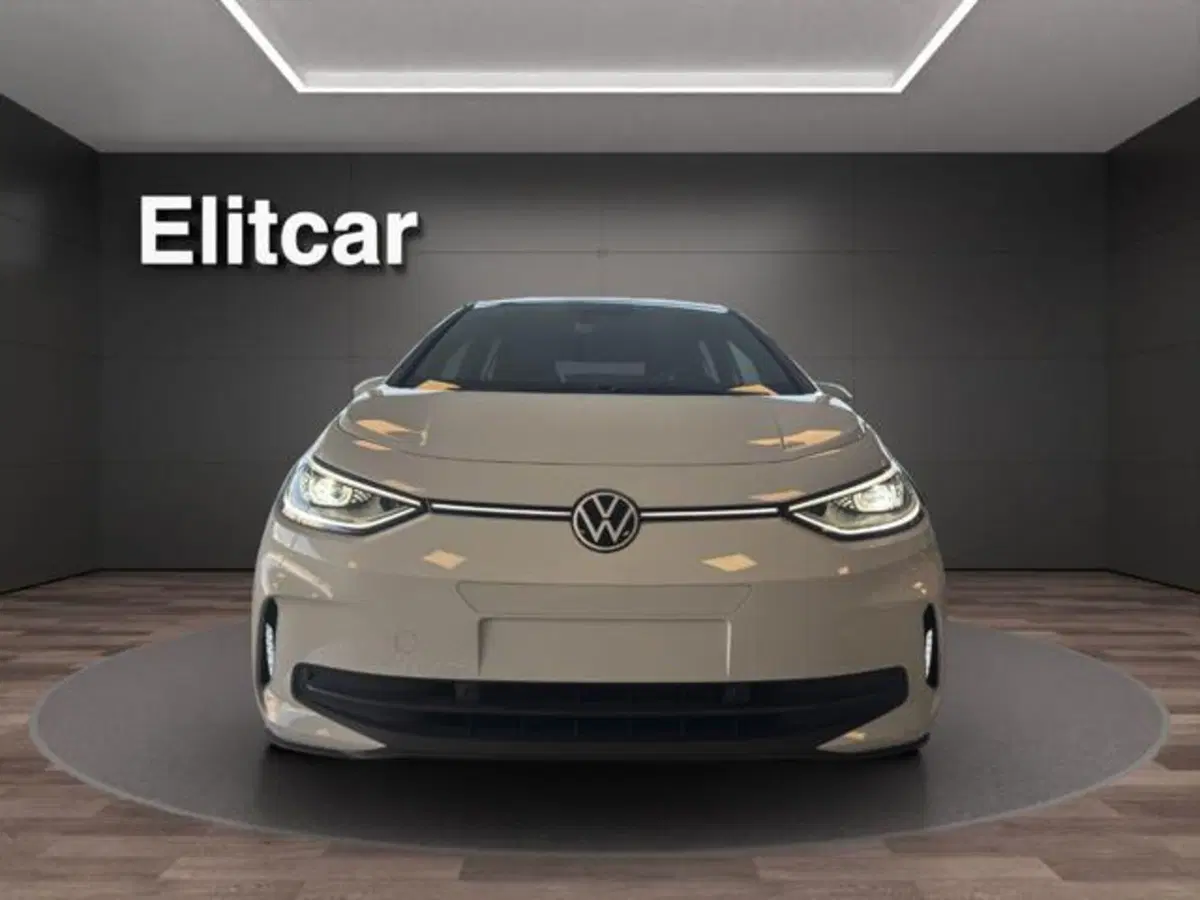 Volkswagen ID.3 nuova a Milano (2)