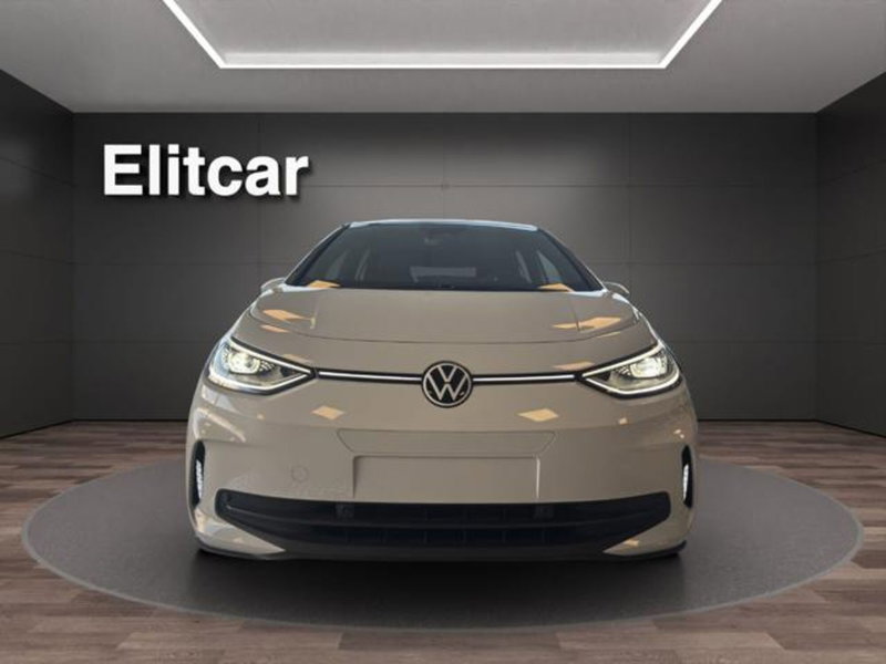 Volkswagen ID.3 nuova a Milano (2)