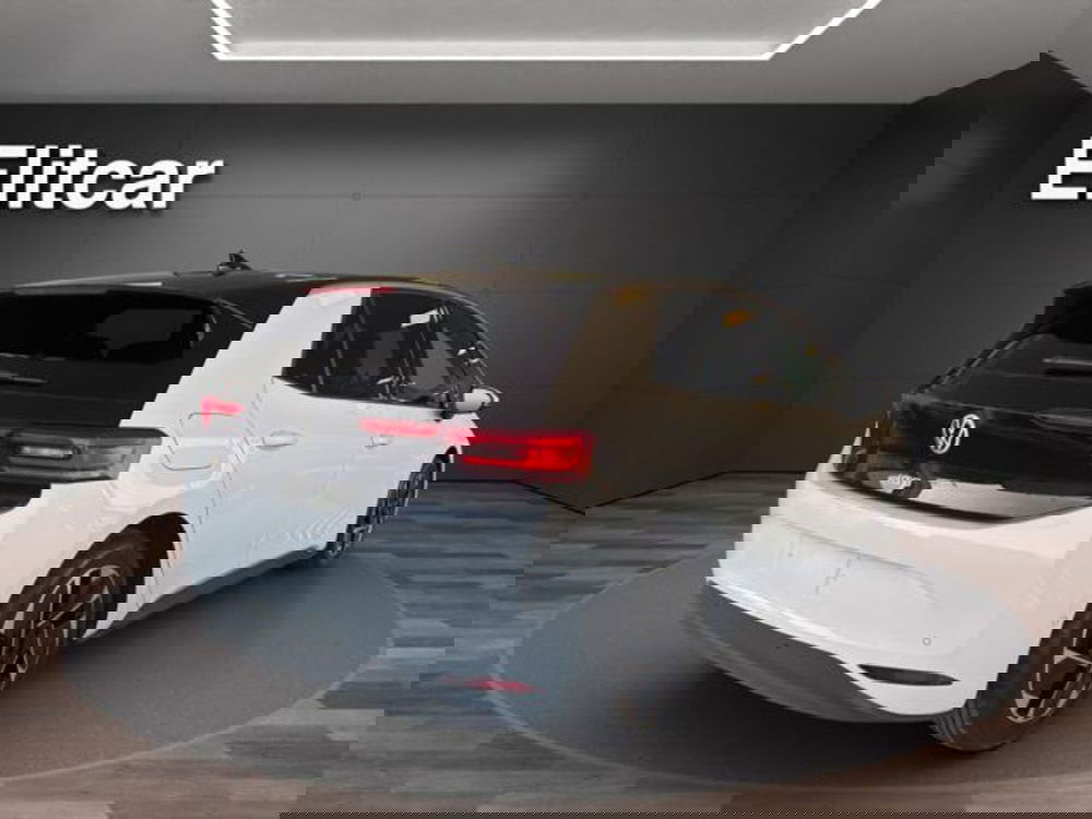 Volkswagen ID.3 nuova a Milano (4)