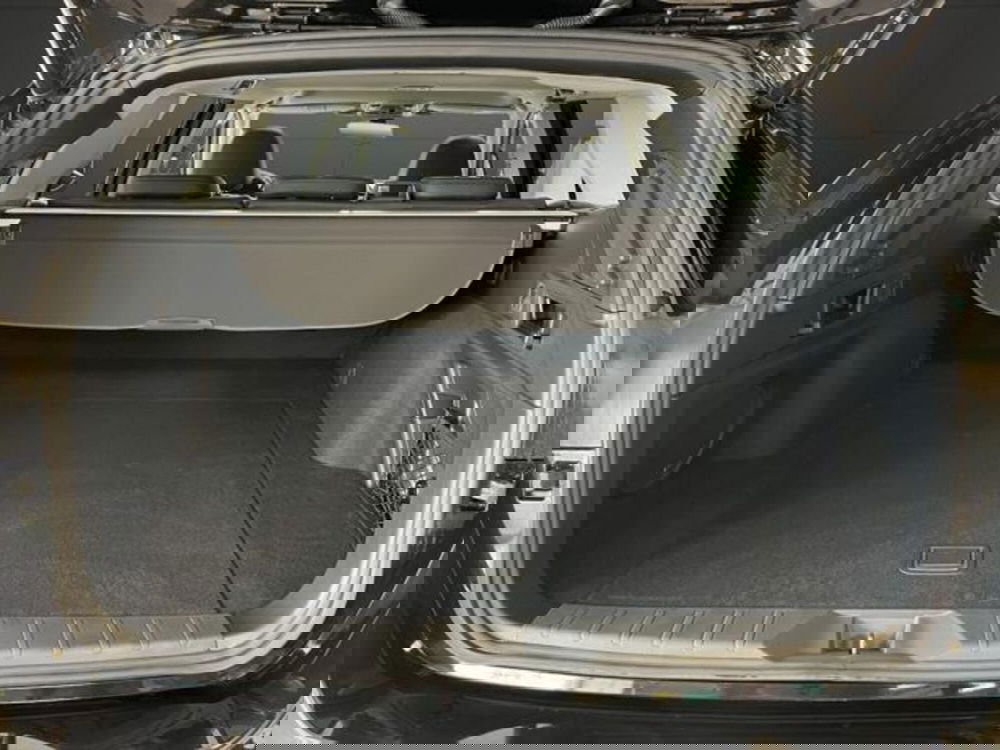 Subaru Outback nuova a Milano (16)