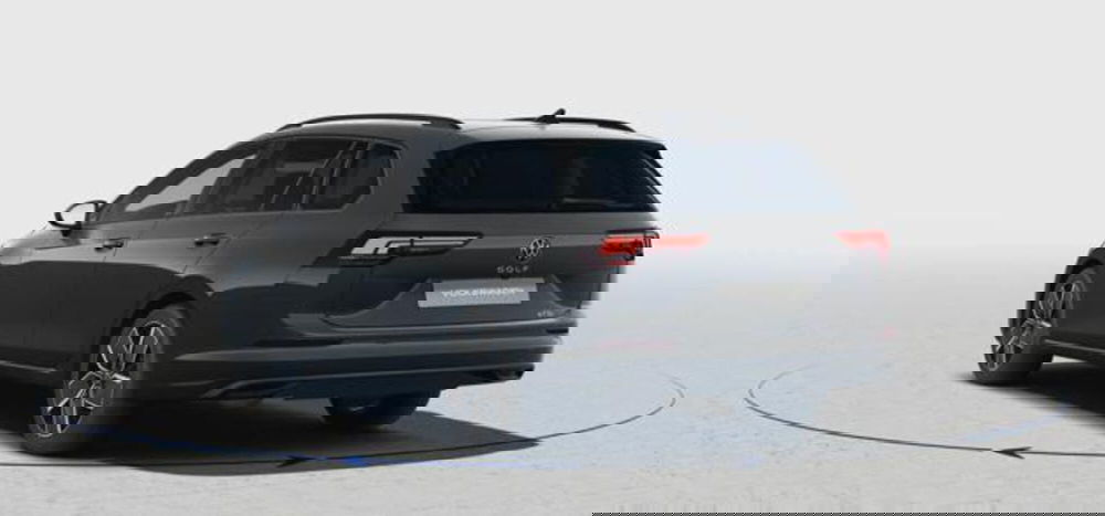 Volkswagen Golf Variant nuova a Milano (4)