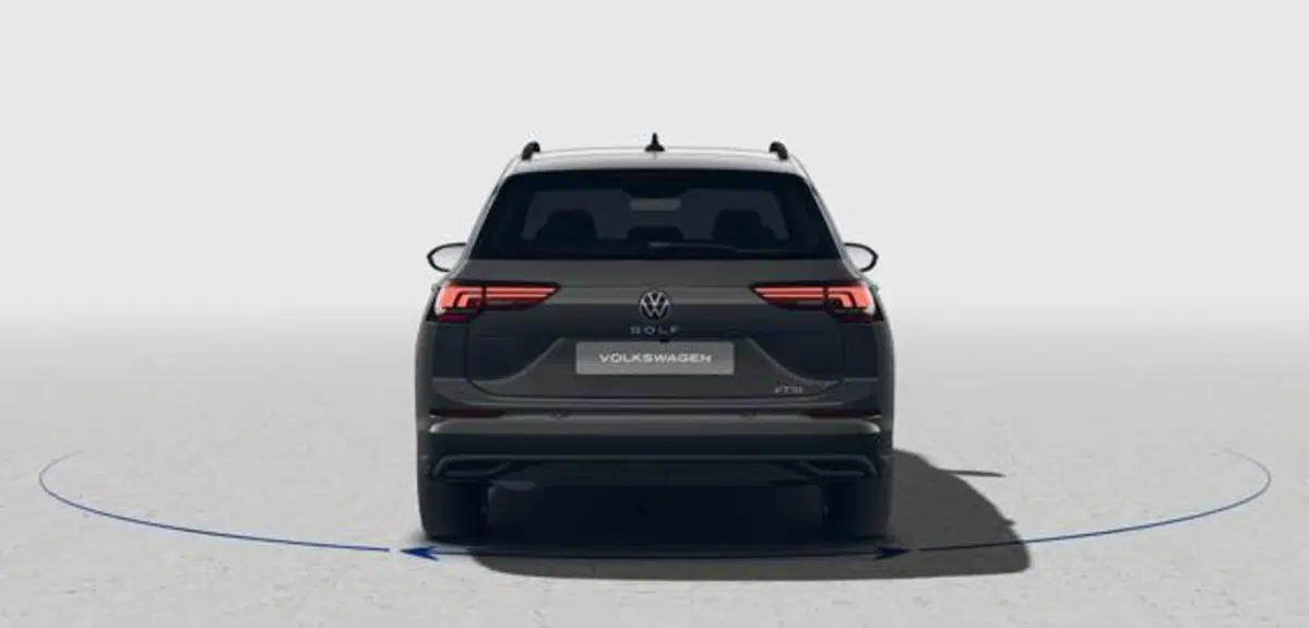 Volkswagen Golf Variant nuova a Milano (5)