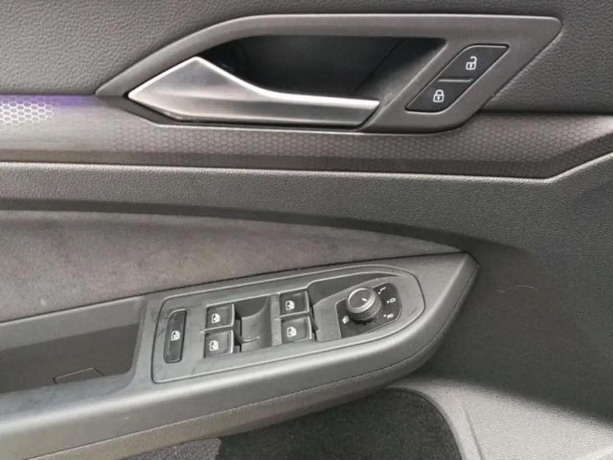 Volkswagen Golf usata a Milano (17)