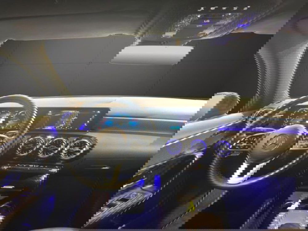 Mercedes-Benz Classe A Sedan usata a Novara (9)