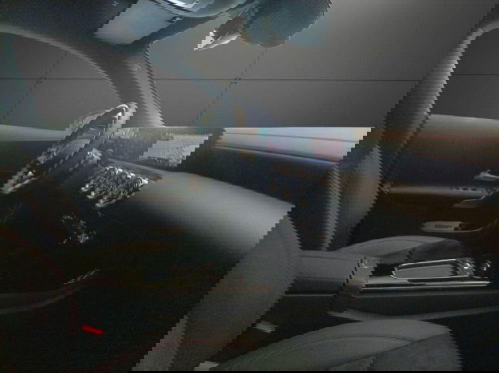 Mercedes-Benz CLA Shooting Brake usata a Novara (12)