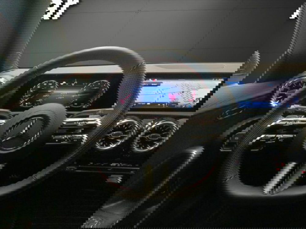 Mercedes-Benz CLA Shooting Brake usata a Novara (9)