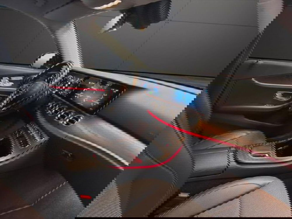 Mercedes-Benz Classe E usata a Novara (13)