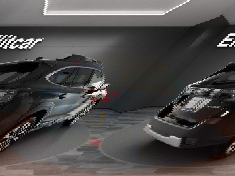 Subaru Outback nuova a Novara (6)