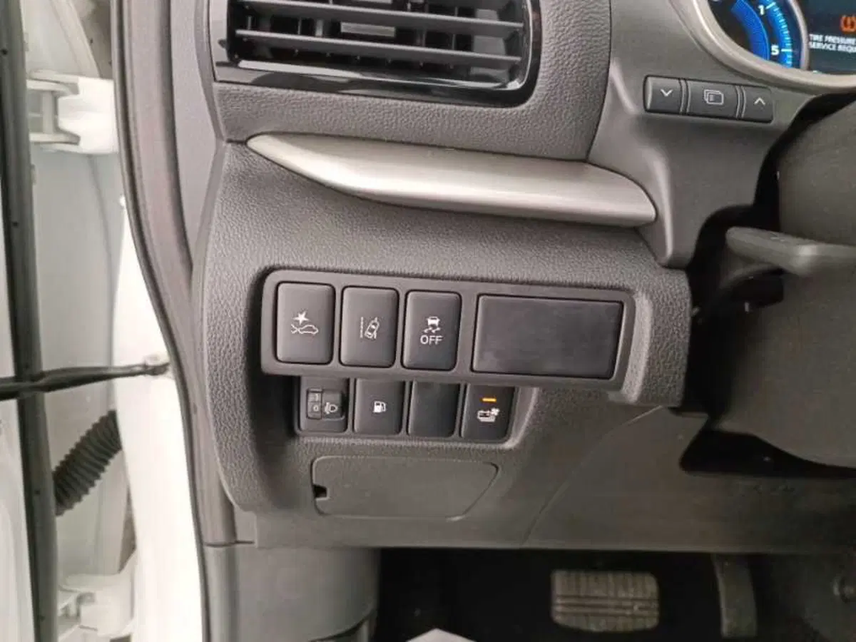 Mitsubishi Eclipse nuova a Treviso (14)
