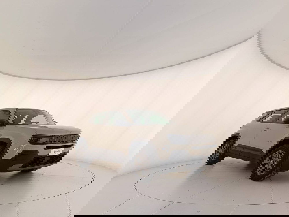 Jeep Avenger nuova a Treviso (3)