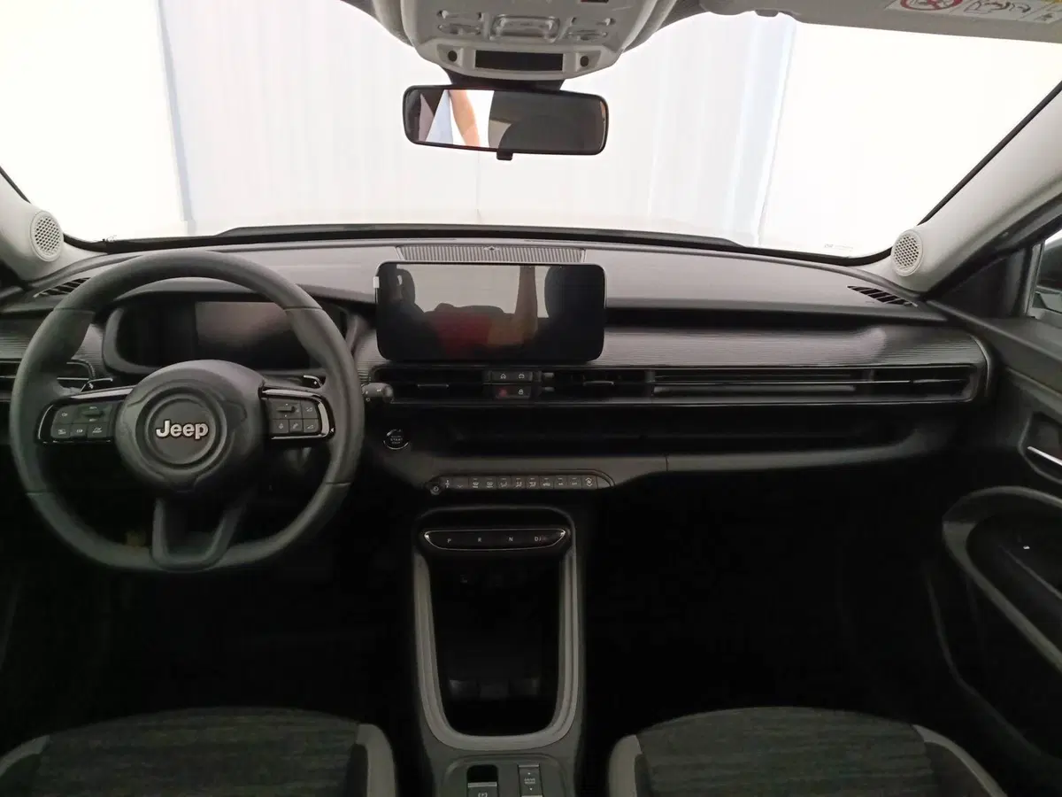 Jeep Avenger nuova a Treviso (8)