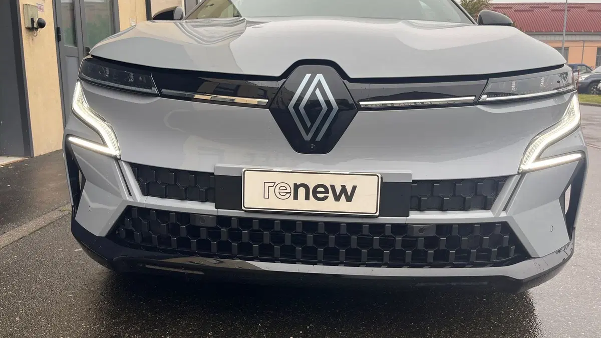 Renault Megane E-Tech Electric usata a Parma (16)