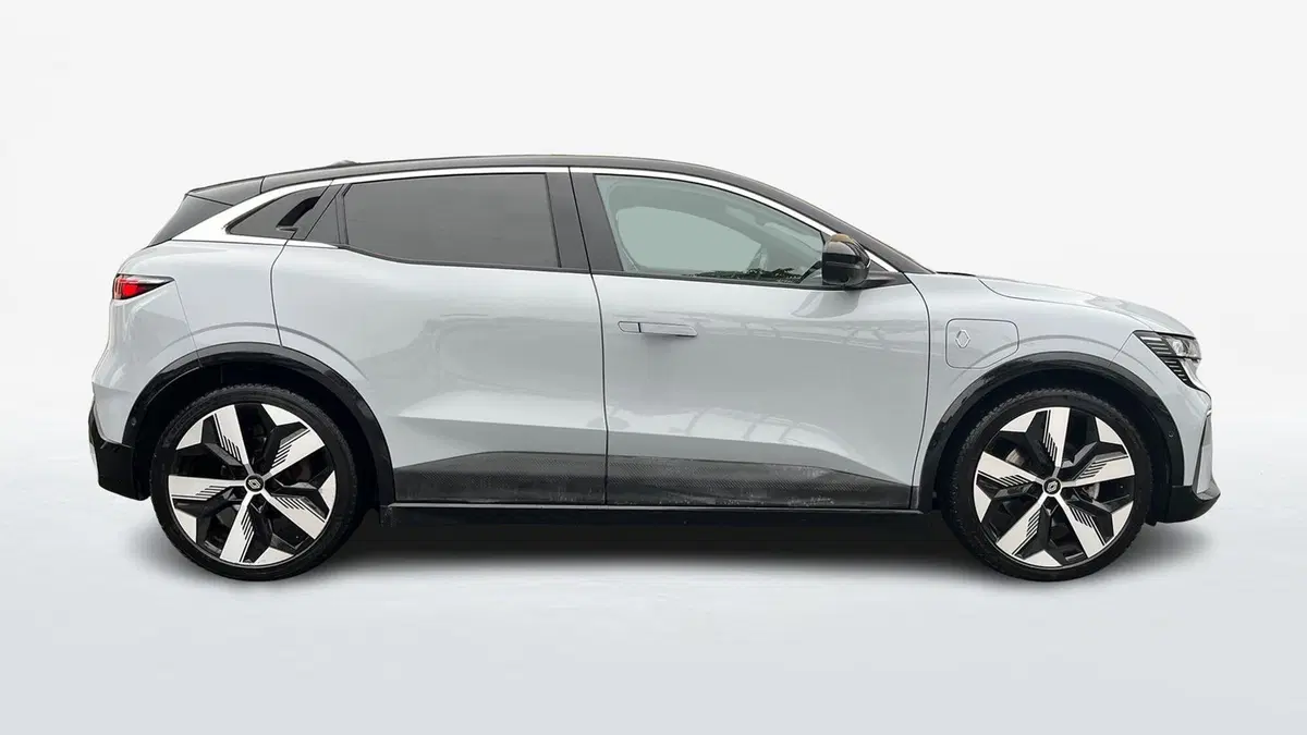 Renault Megane E-Tech Electric usata a Parma (3)