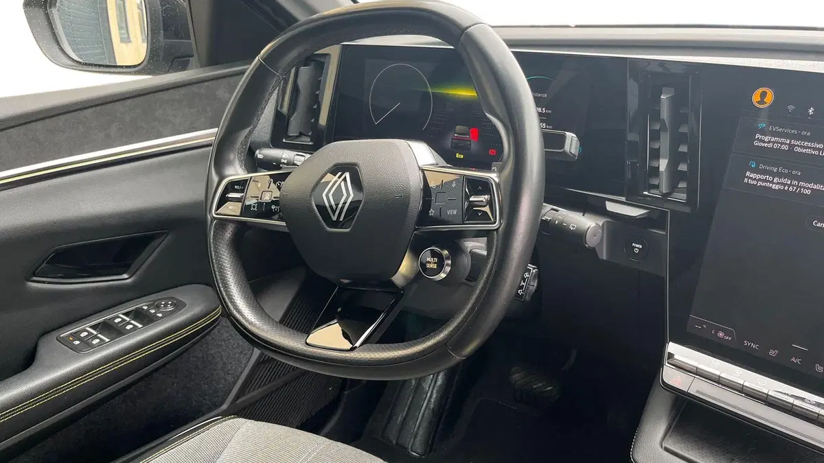 Renault Megane E-Tech Electric usata a Parma (7)
