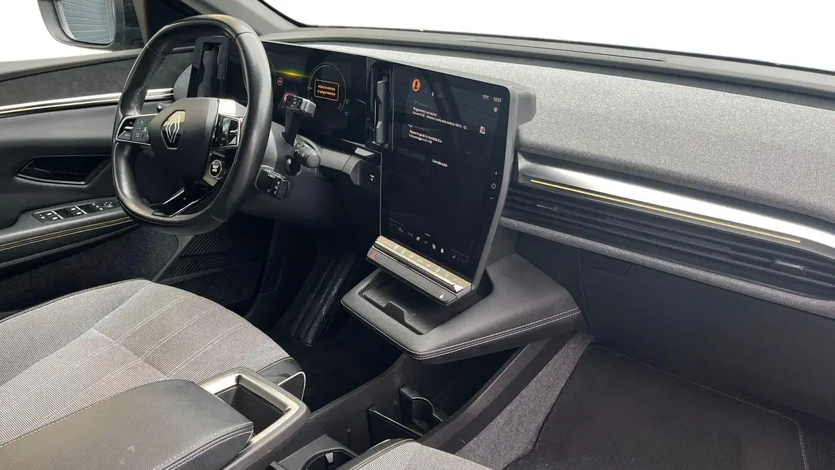 Renault Megane E-Tech Electric usata a Parma (9)