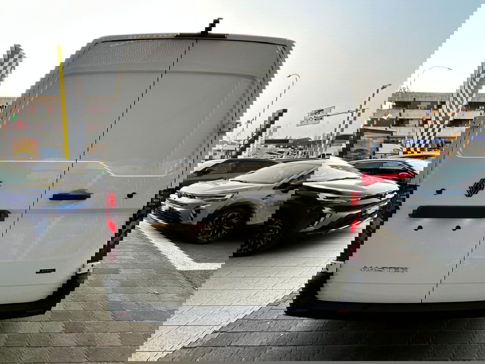 Renault Master E-Tech Electric Furgone nuova a Treviso (3)