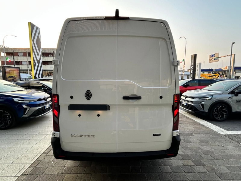 Renault Master E-Tech Electric Furgone nuova a Treviso (3)