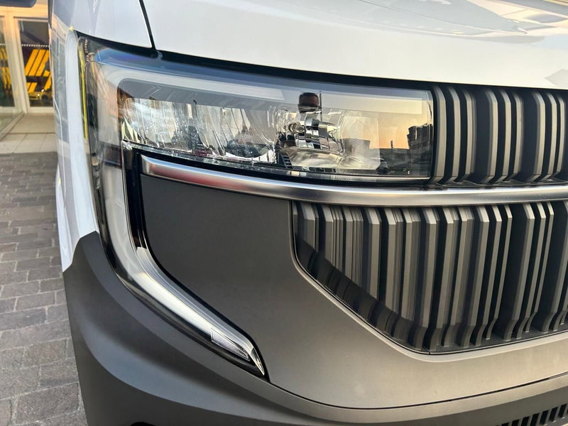 Renault Master E-Tech Electric Furgone nuova a Treviso (4)