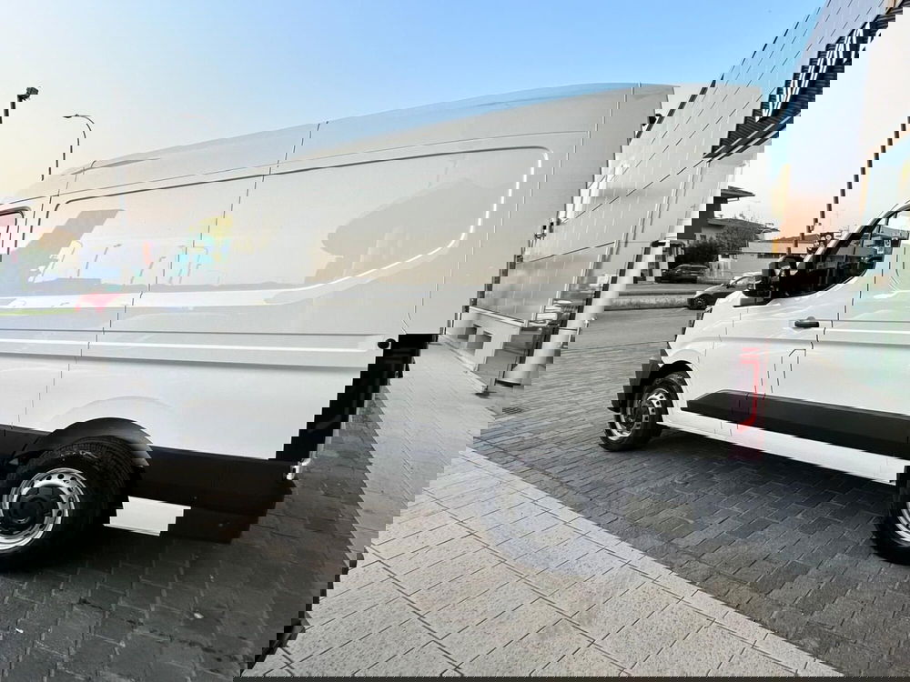 Renault Master E-Tech Electric Furgone nuova a Treviso (6)