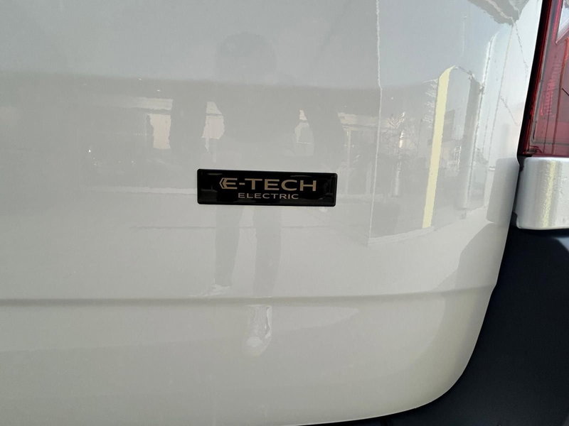 Renault Master E-Tech Electric Furgone nuova a Treviso (8)