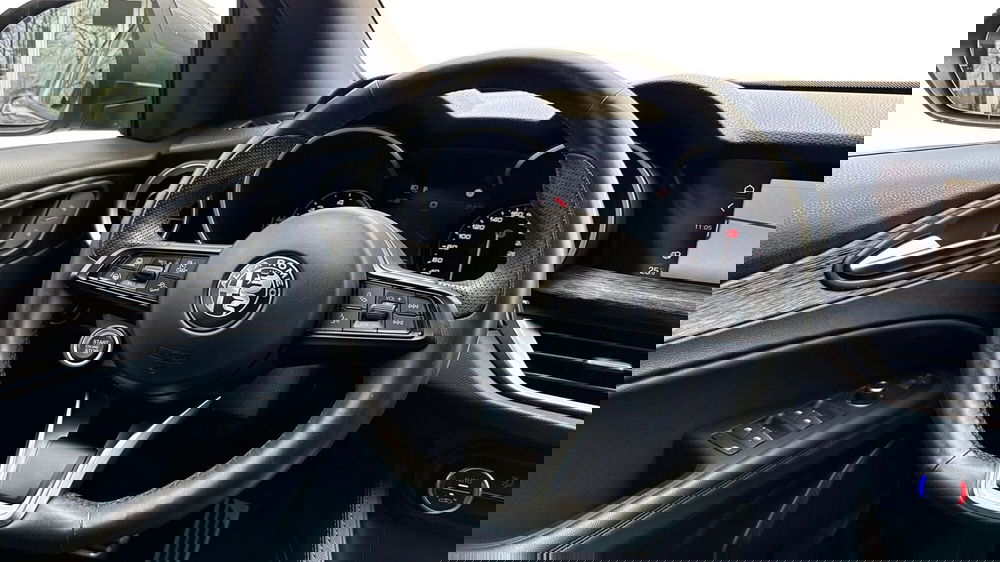 Alfa Romeo Stelvio usata a Treviso (14)