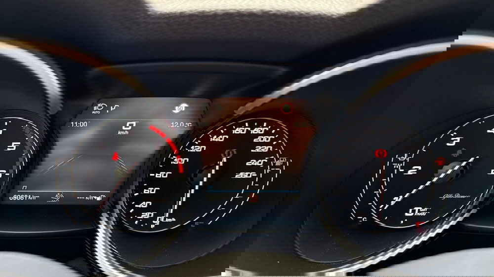 Alfa Romeo Stelvio usata a Treviso (17)