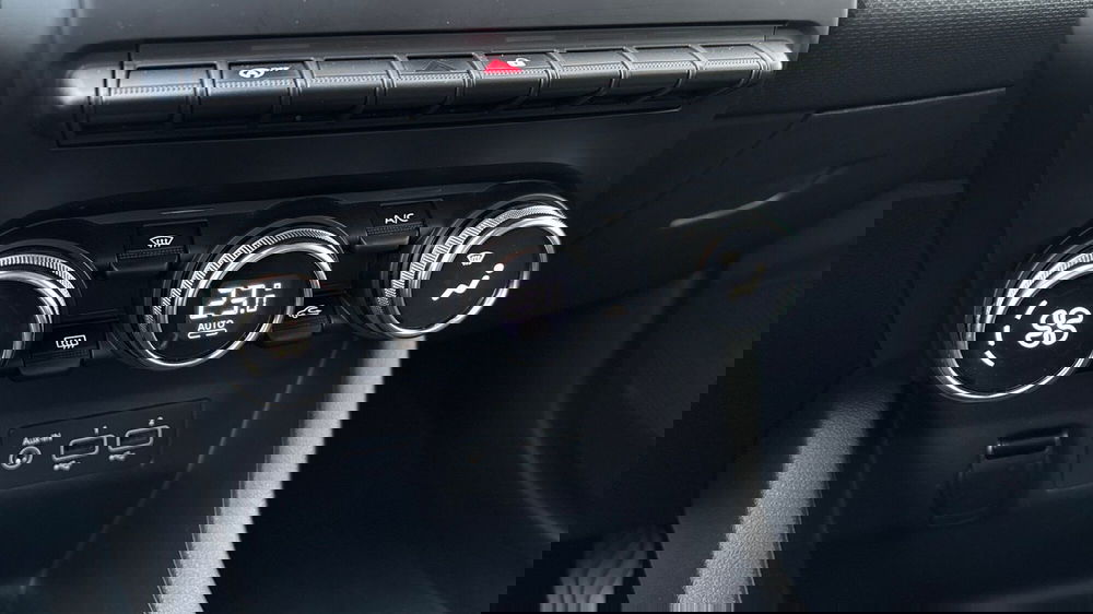 Renault Clio usata a Treviso (10)