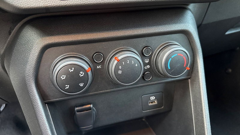 Dacia Sandero usata a Treviso (16)