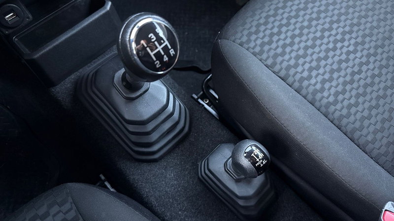 Suzuki Jimny usata a Treviso (12)