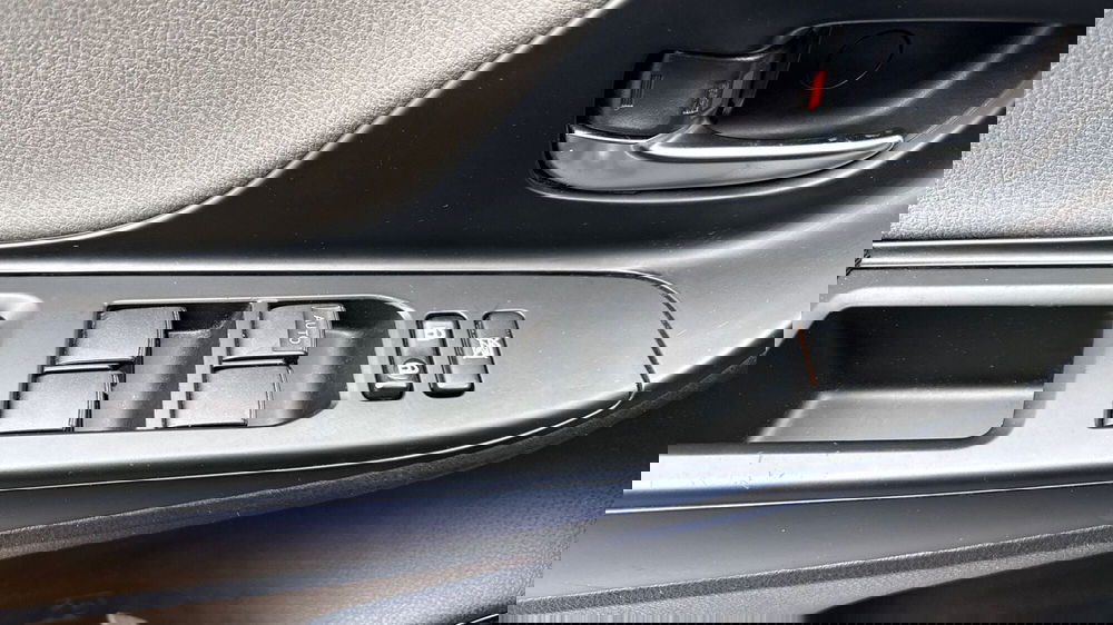 Toyota Yaris usata a Treviso (16)