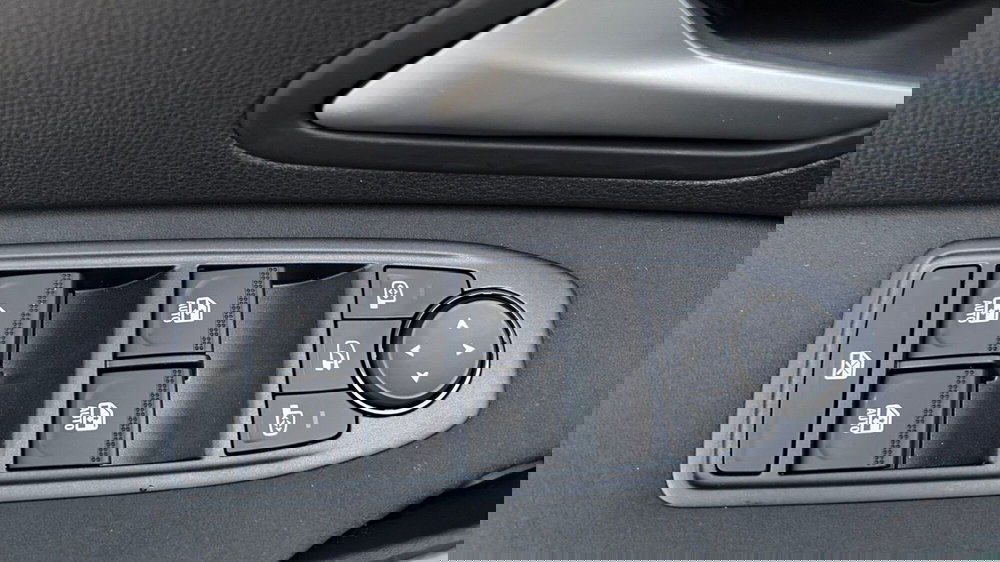 Dacia Bigster nuova a Treviso (18)