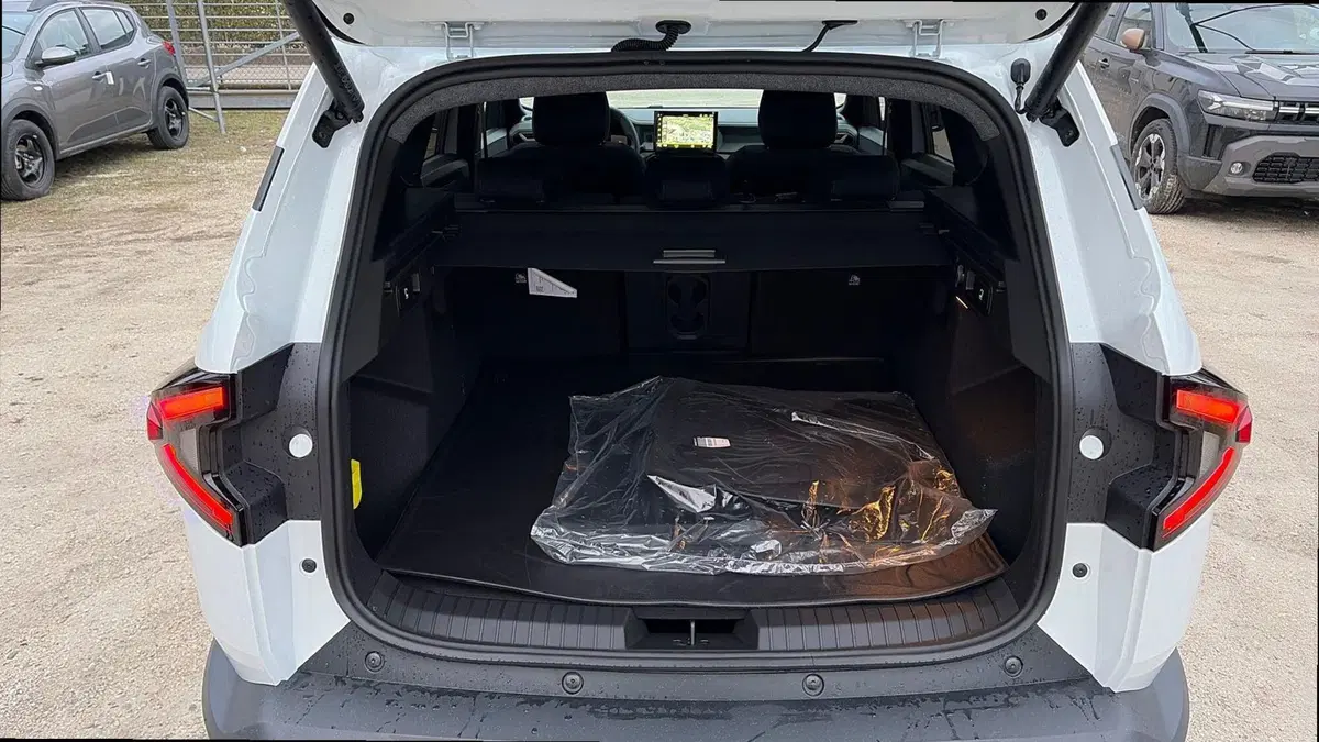 Dacia Bigster nuova a Treviso (9)