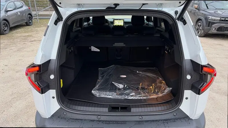 Dacia Bigster nuova a Treviso (9)